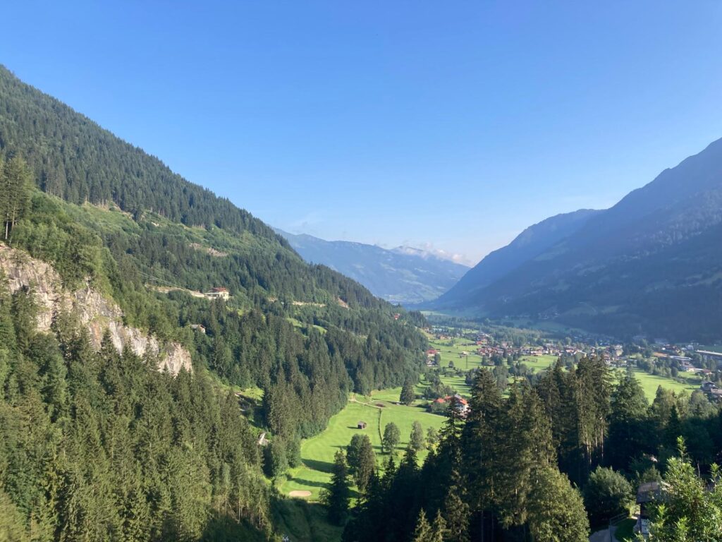 alpe adria radweg widok na dolinę