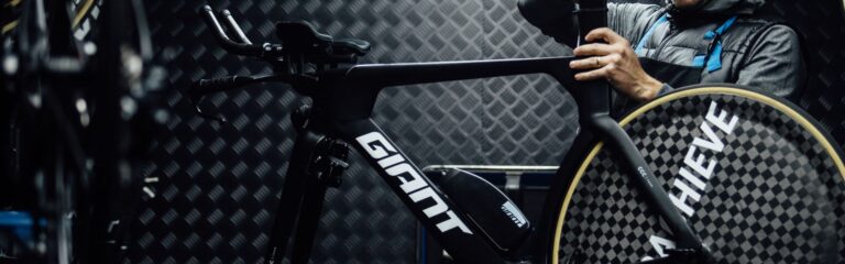 zbliżenie na ramę e-bike giant czarny